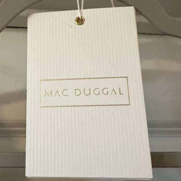 Mac Duggal 67782 Feather Cap Sleeve Lace Gown Size NWT Black $698 - Picture 6 of 6